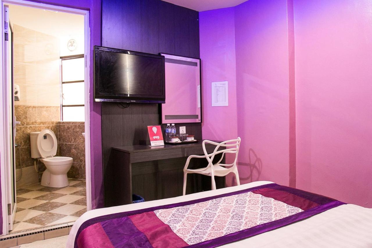 Oyo 176 Hotel Q Inn Petaling Jaya Buitenkant foto